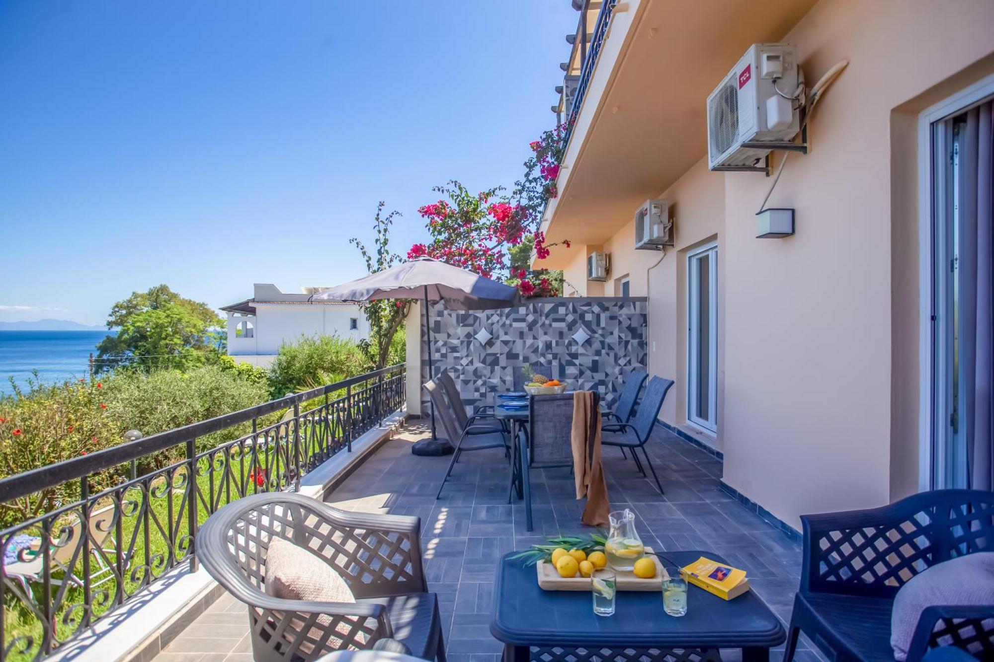 Апартаменты Ionian Kaizer Boutique Achilleion Экстерьер фото
