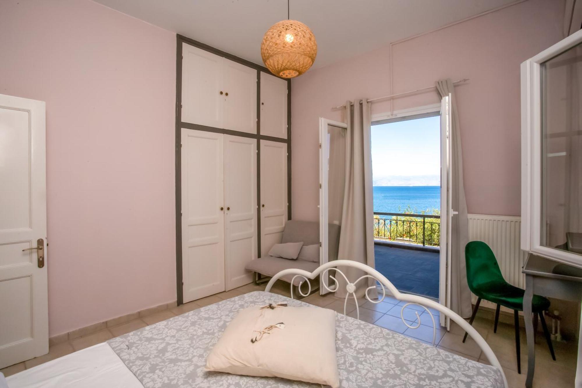 Апартаменты Ionian Kaizer Boutique Achilleion Экстерьер фото